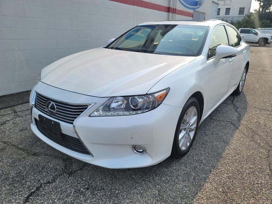 2015 Lexus ES 300h, listing photo