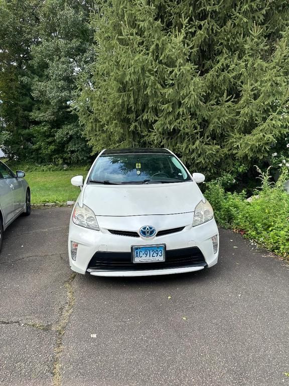 2014 Toyota Prius Four, listing photo